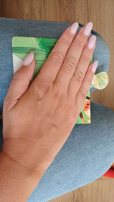 Голям картонен пъзел ферма