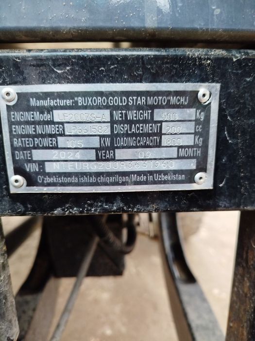 Uragan motosikl sotiladi