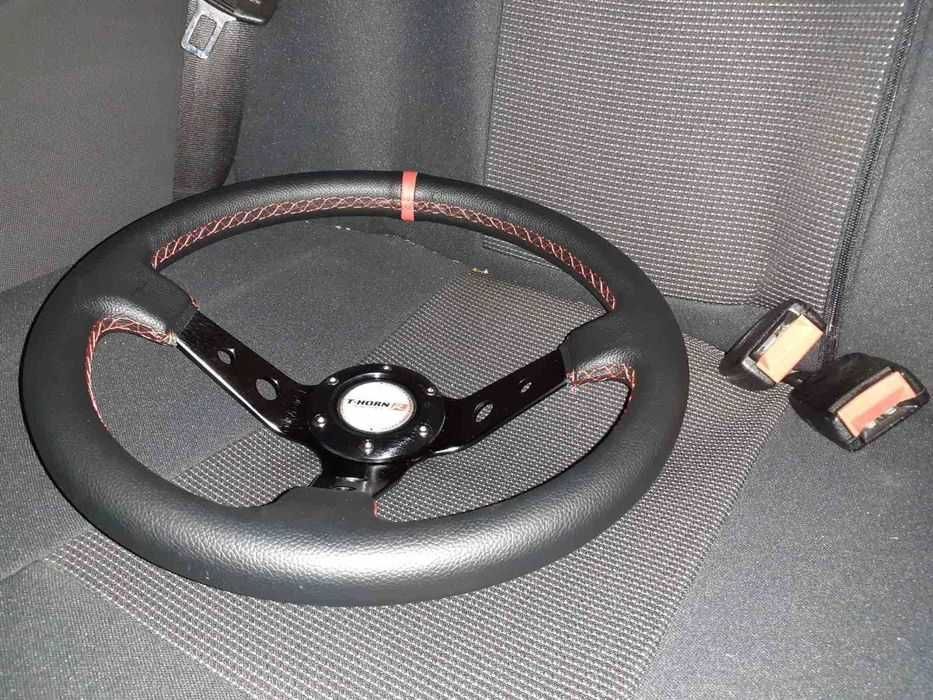 Спортен Волан Дълбок