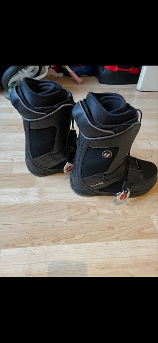 Сноуборд обувки Flow