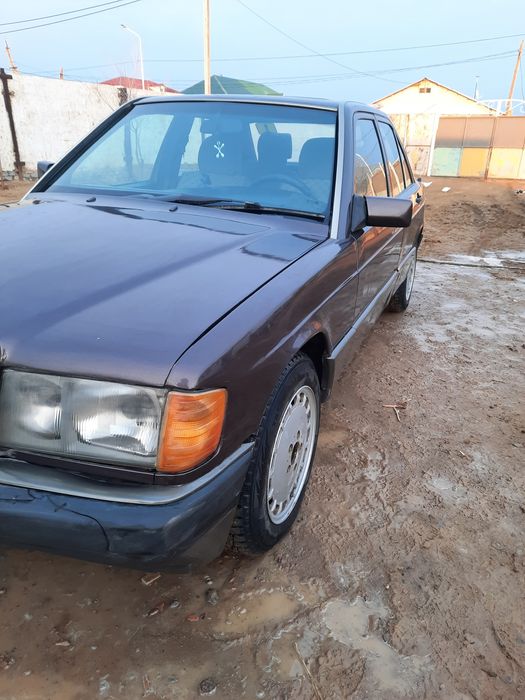 Мерседес 190E (W201)