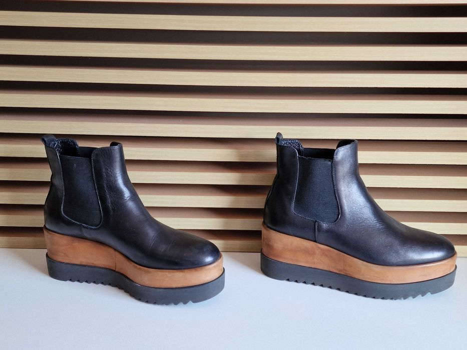 Ghete piele Carinii platforma 38