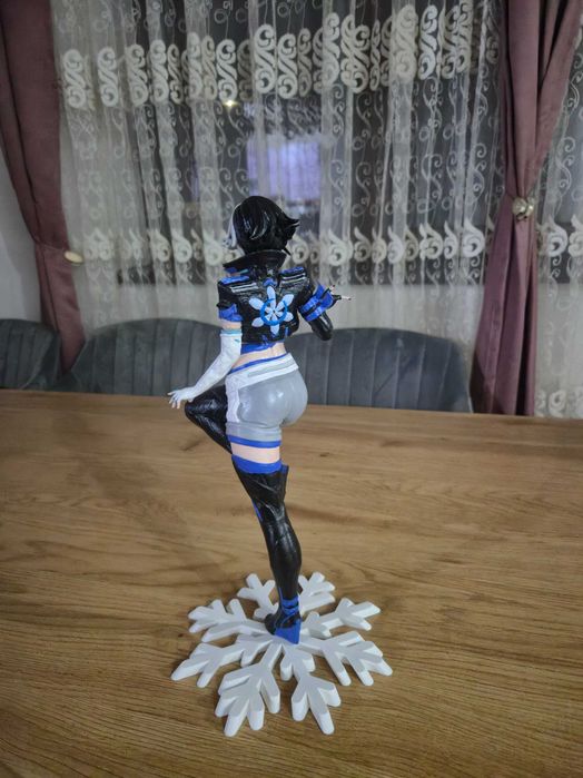 Figurina Luna Snow Marvel Rivals