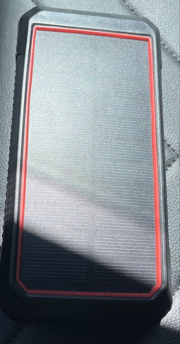 Power bank de mare capacitate / perfect funcțional cu încărcare solară !