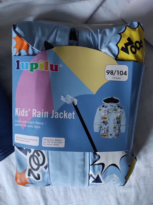 Geaca și pantaloni de ploaie !