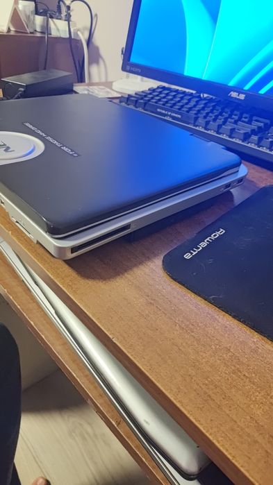 Laptop retro Nec Versa FM400