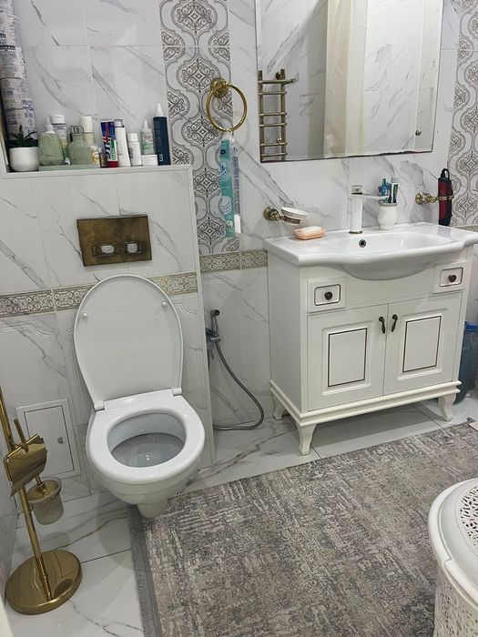Продам квартиру 3-х комнатную