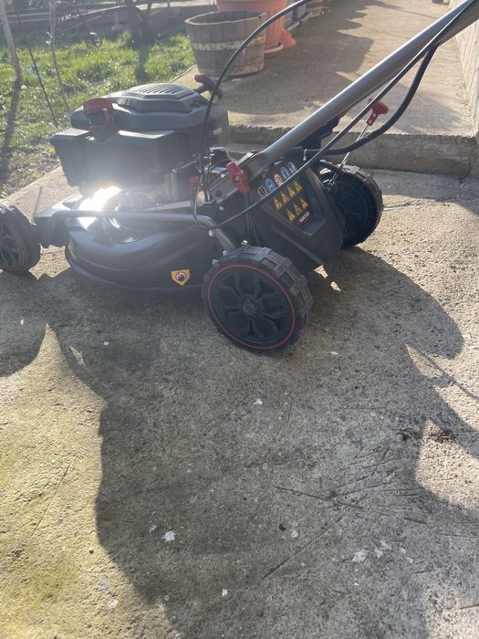 Косачка парксаид черна серия