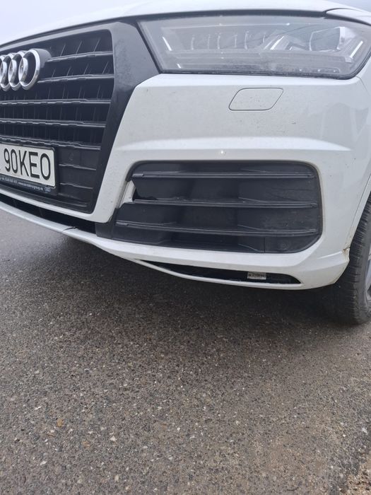 Audi Q7 3.0 tdi qattro,km reali fara variante S-line interior/exterior