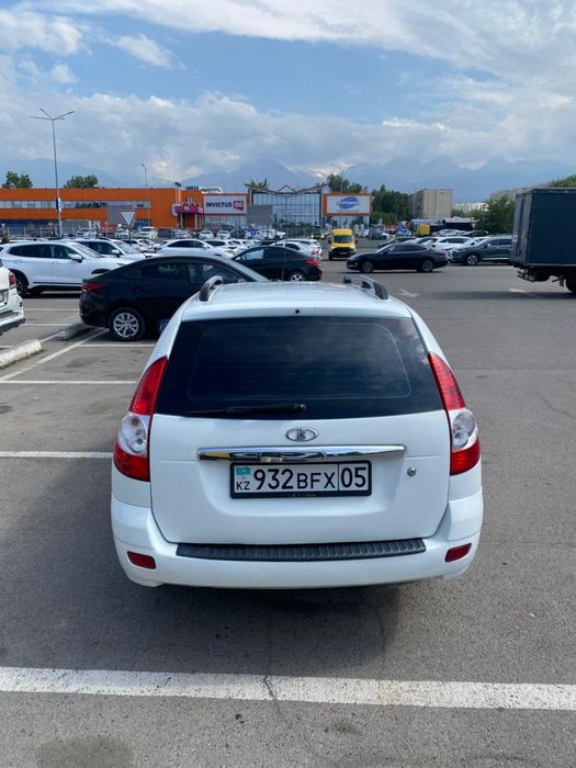 Продам Приору 2 2014пол люкс