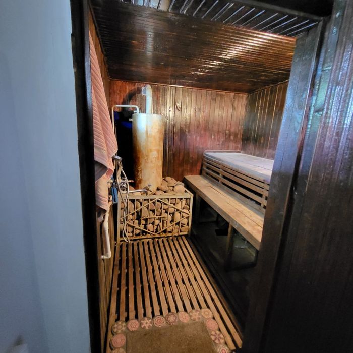 Уй сотилади Нурафшон Ш нурафшон кочаси 1/2уй