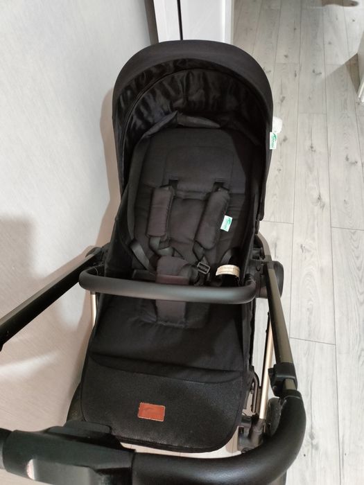 Продается детская коляска 2в1