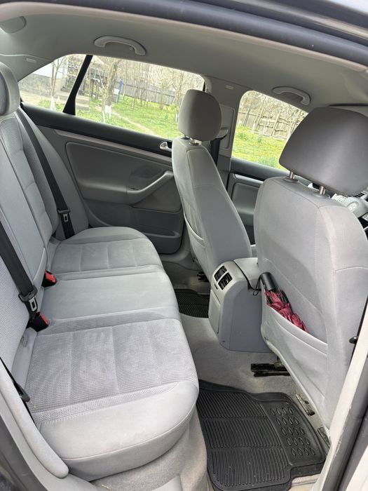 Vw jetta 2006 2.0 benzină