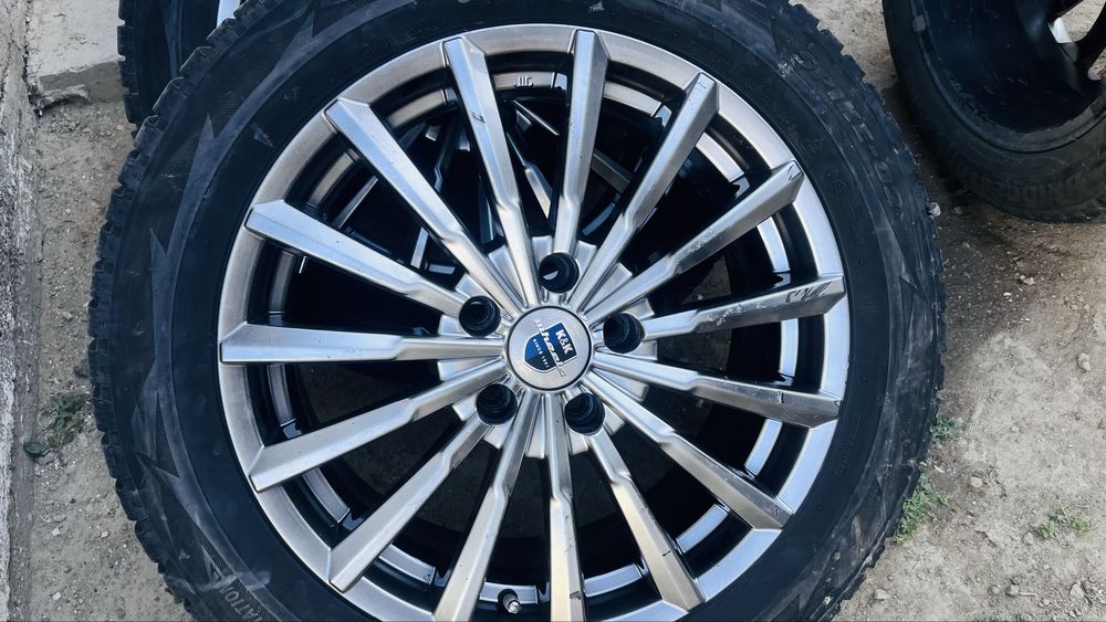 Титан с зим покрышкой