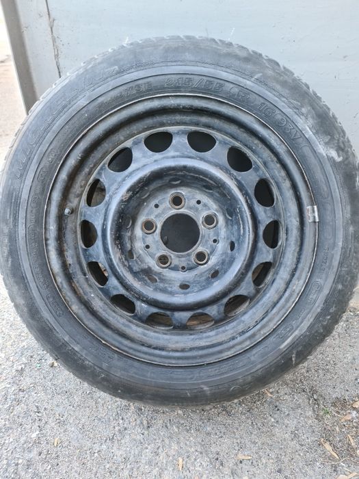 Продам запаску Мерседес 210