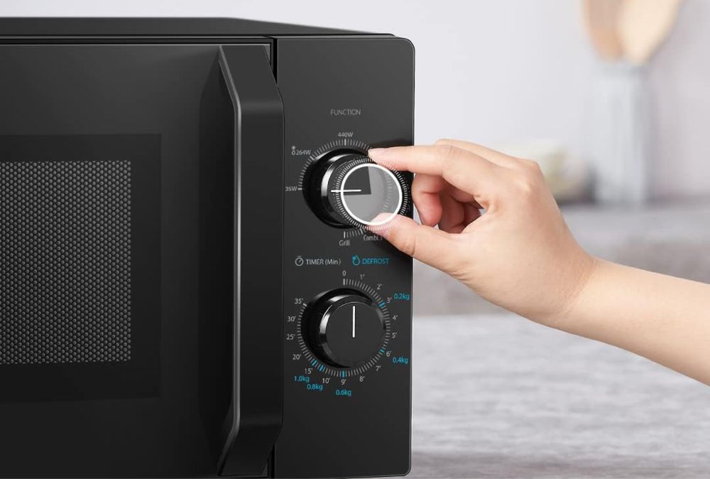 Микровълнова фурна TOSHIBA 20 л, грил 1000W, 5 нива, черна