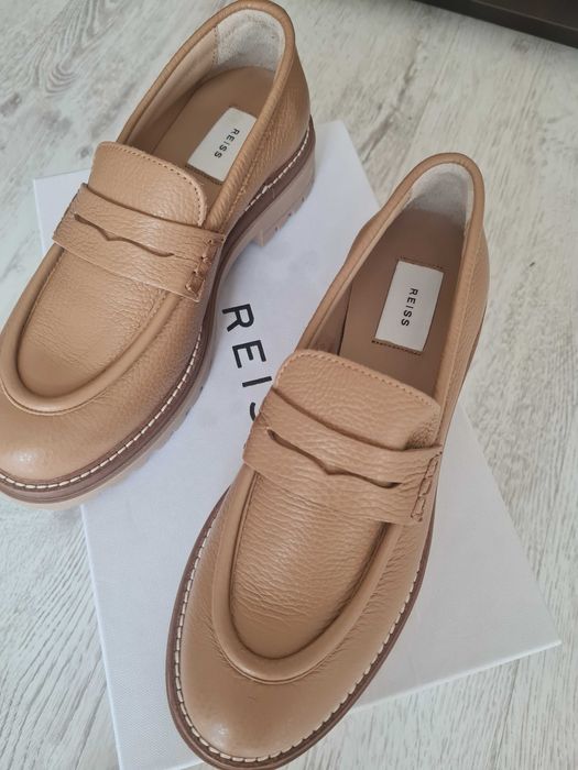 Обувки, нови, само пробвани