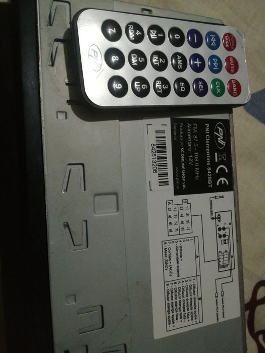 Vand sau schimb Player auto MP3 cu STICK telefon si Bluetooth 4x25 RMS