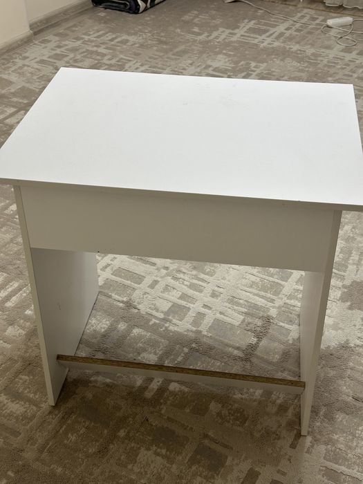 Белая парта, 60х80