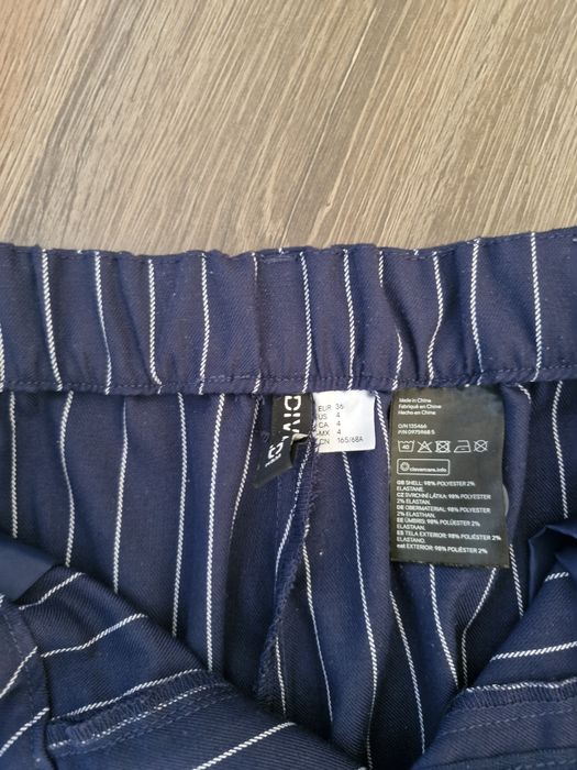Pantaloni H&M mărimea 36