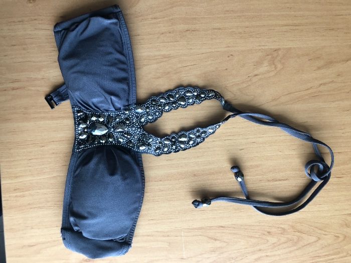 Сиво Горнище от бански с камъни