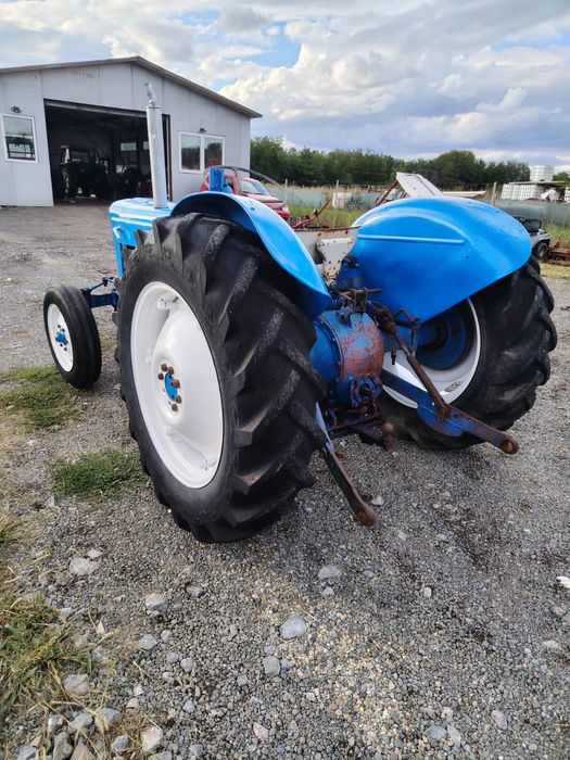 Tractor Ford Dexta