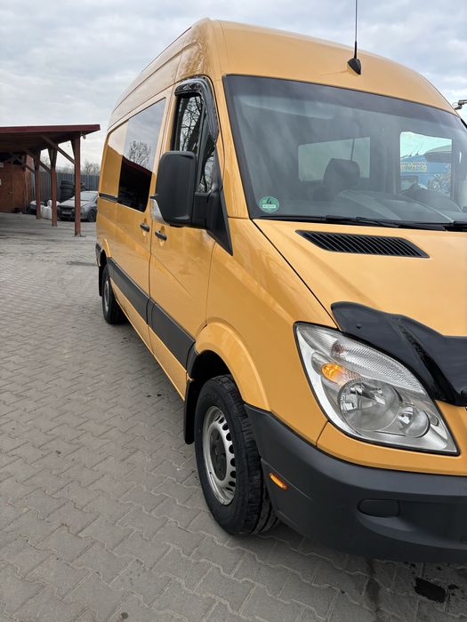 Vand Mercedes Sprinter 319 motor 3.0 cdi 9 locuri 190 cp