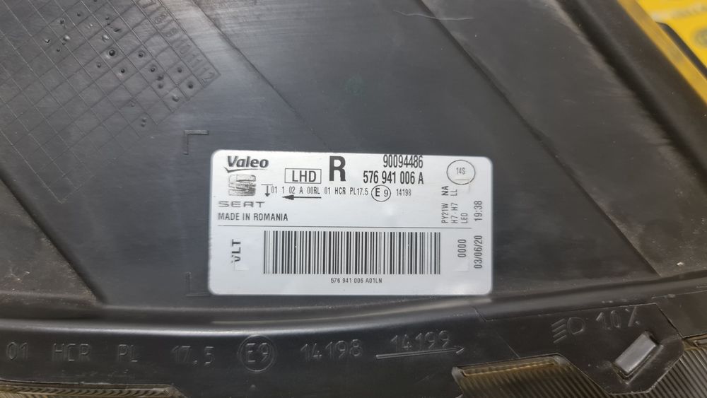 Far dreapta halogen led drl Seat Ateca 576941006a