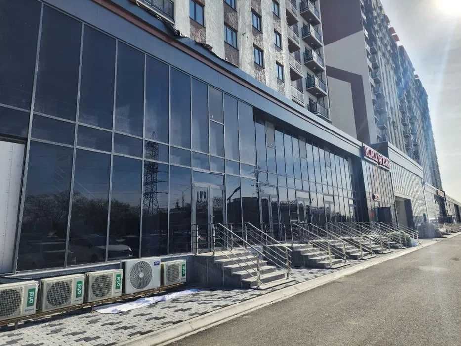 Сдаю Помещение  720м2 Под Шоуром и Офис Учтепа 1 Линия Урикзор Базар