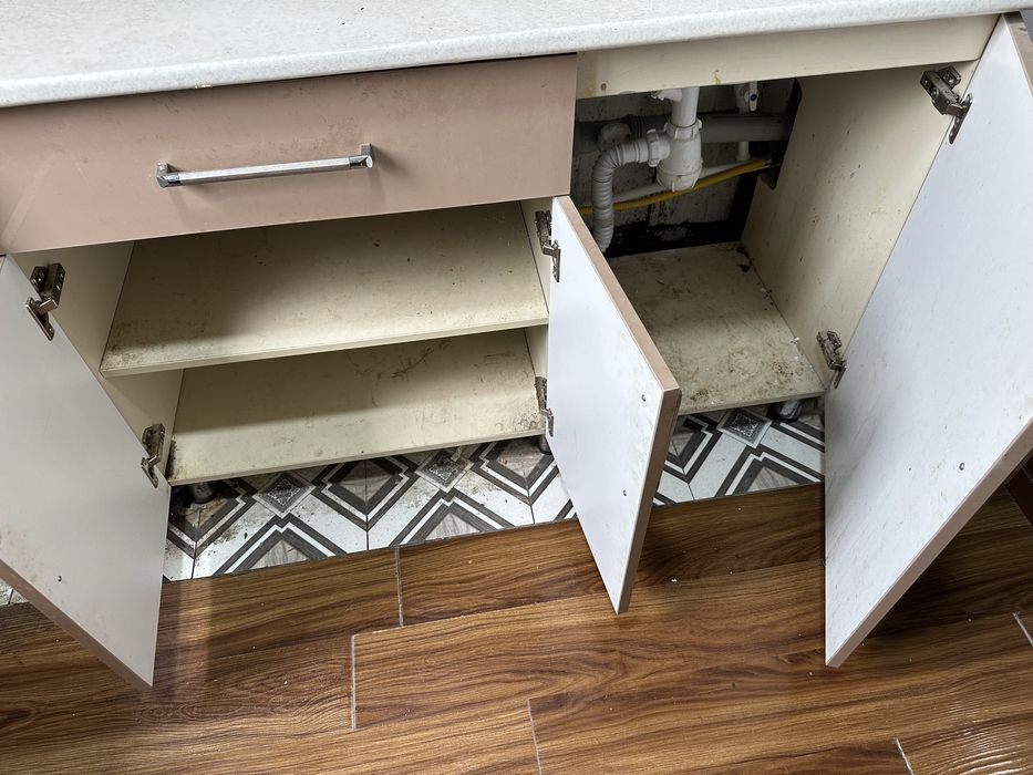 Срочно продается !!! Мебель для кухни