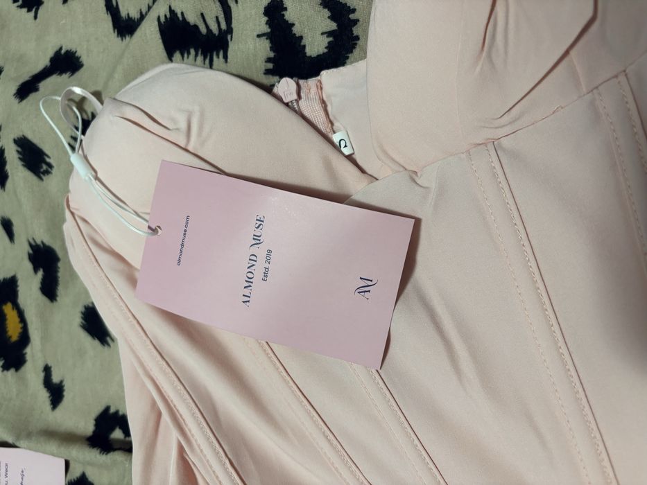 Rochie roz elegantă