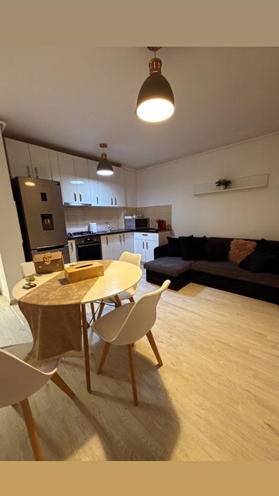 Zona Coresi. Regim hotelier