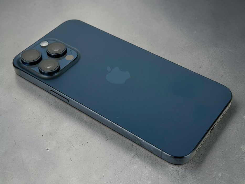 Apple iPhone 15 Pro Max 256GB Blue Titanium Отличен!
