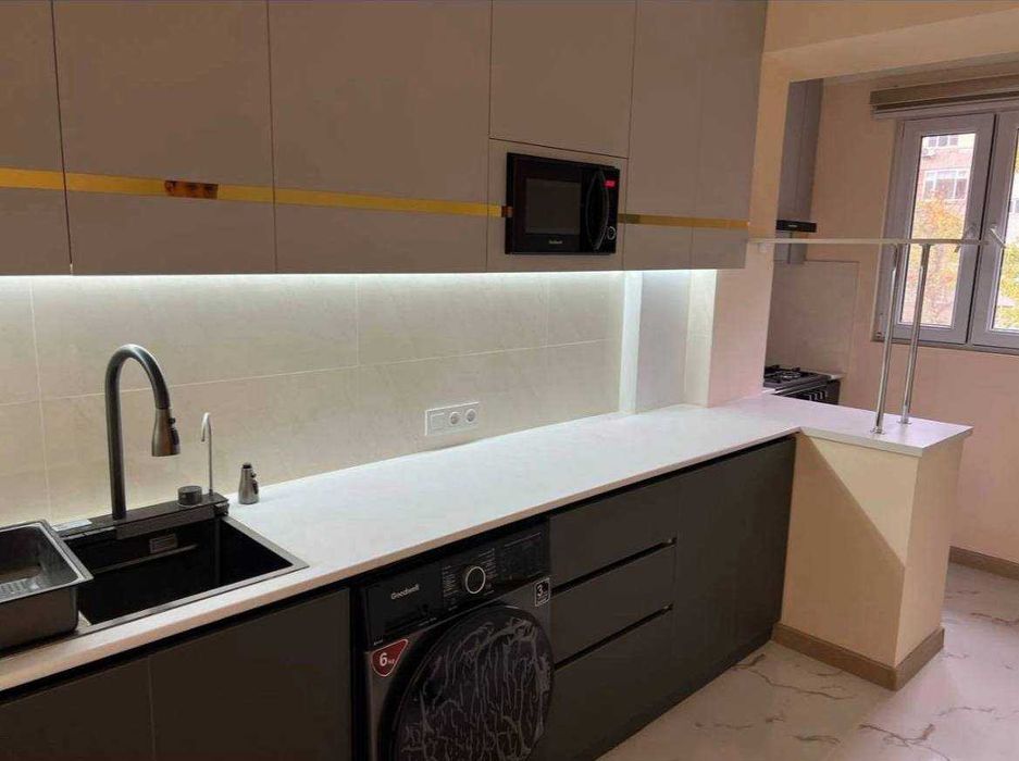 Ойбек продается 1 комнатная квартира с арендатором за 650 уе