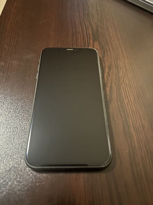 iPhone 11 Black 128 GB Пълен Комплект
