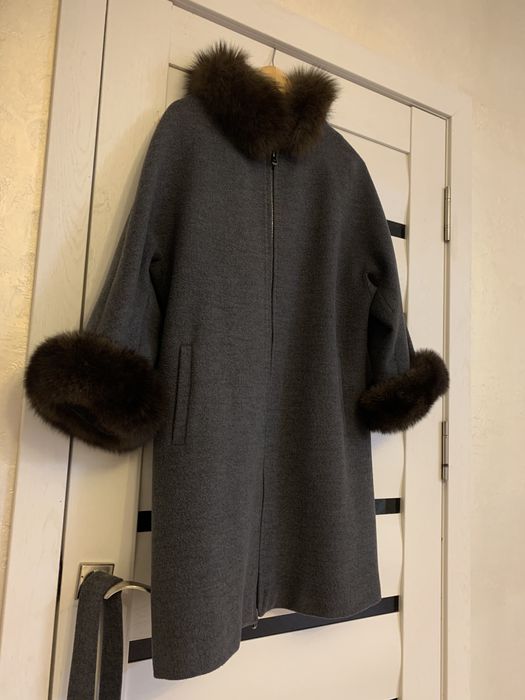 Пальто кашемировое.