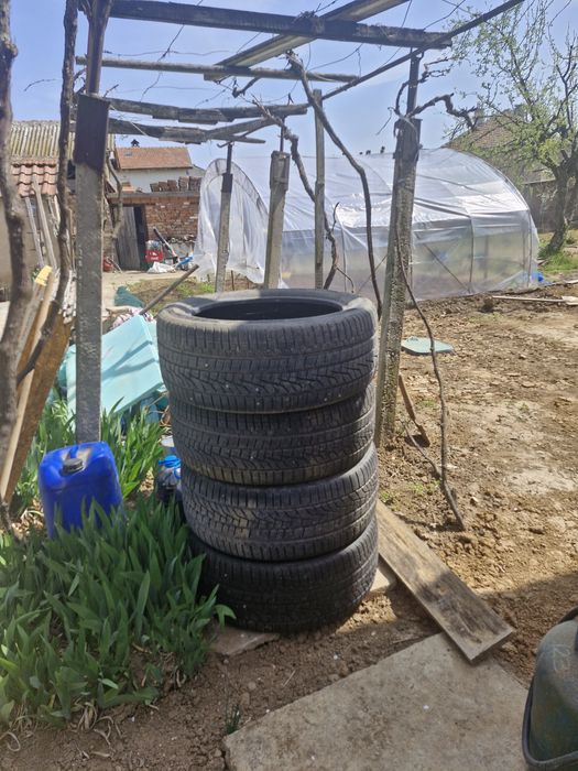 3 броя зимни  Гуми Hankook 255/45/19