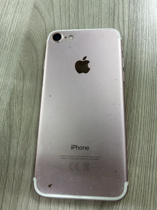 продается айфон 7