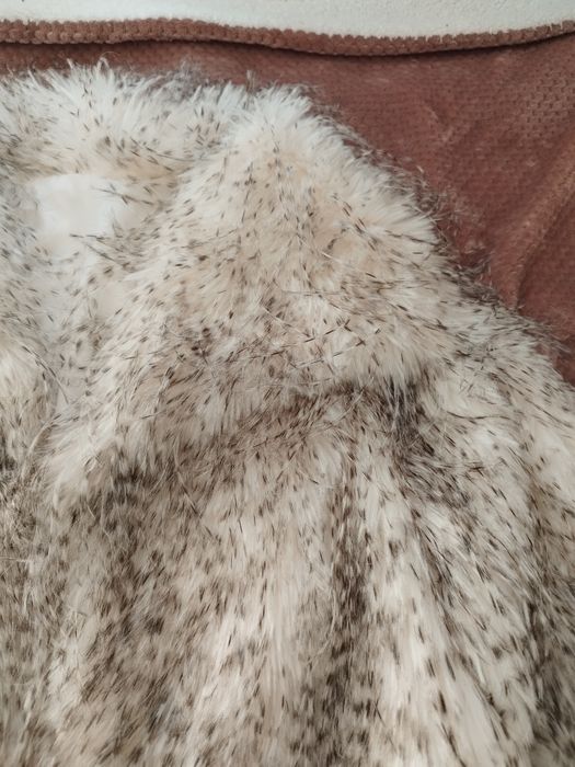 Дамско палтенце за пролетта с косъм