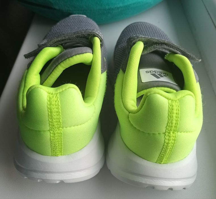 Детски маратонки Adidas tensaur run 28 размер