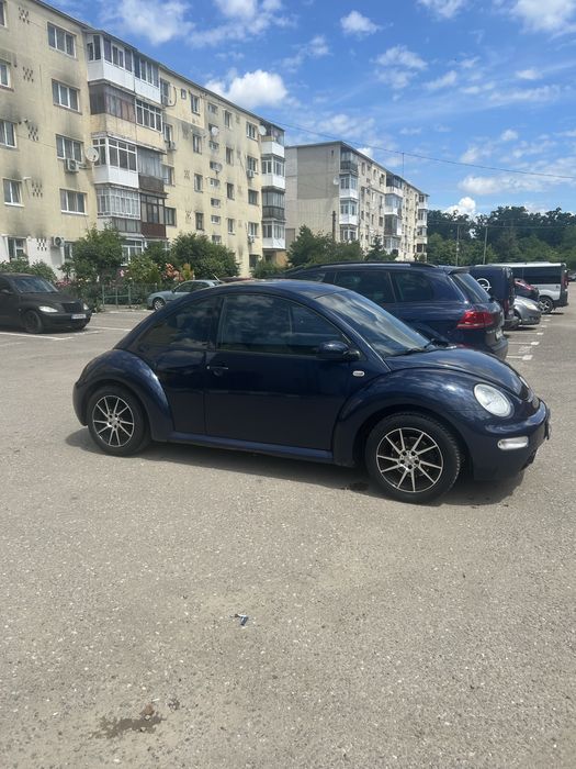 VOLKSWAGEN Beetle 2001