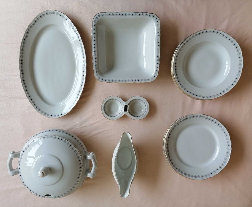Порцеланов сервиз а хранене