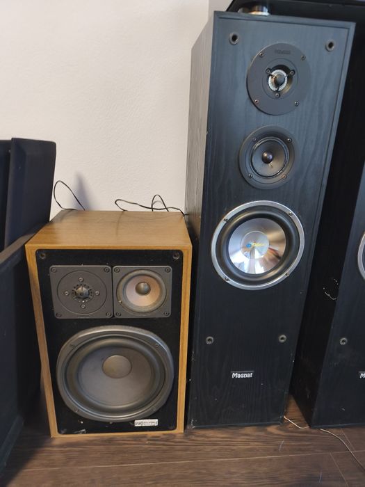 Vand 4 boxe magnat,plus amplificator denon