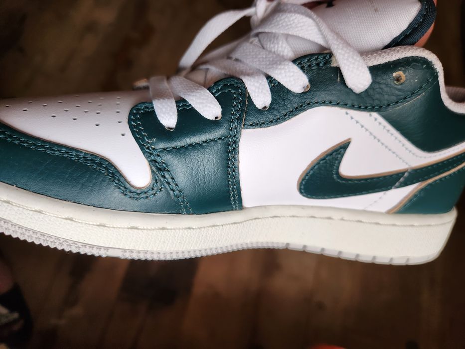 Продам кроссовки NIKE JORDAN original