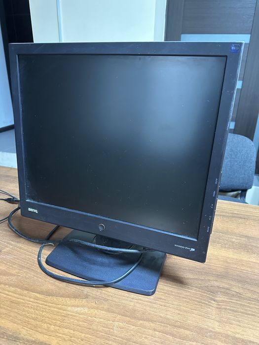 Продам мониторы в хорошем состоянии