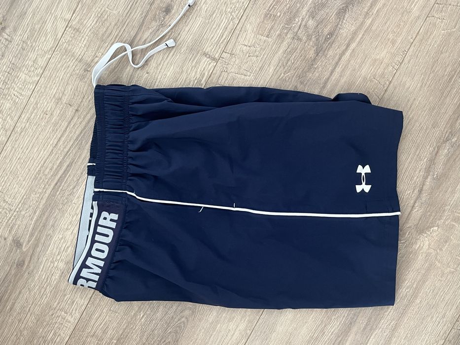 Under Armour : Нови размер S / Оригинал