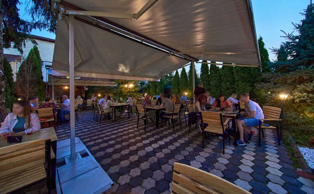 Afacere restaurant la cheie – Câmpina | rulaj ~180.000€/an | complet utilată