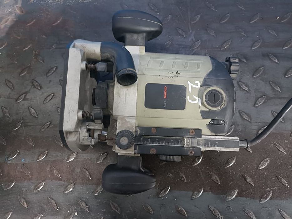 Фрезер CROWN CT11002