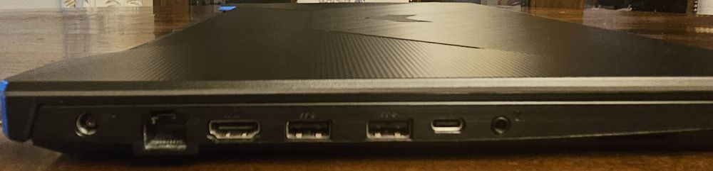 Vând  laptop ASUS TUF Gaming F 15  I 5 cu 8gb RAM și Windows 11 pro