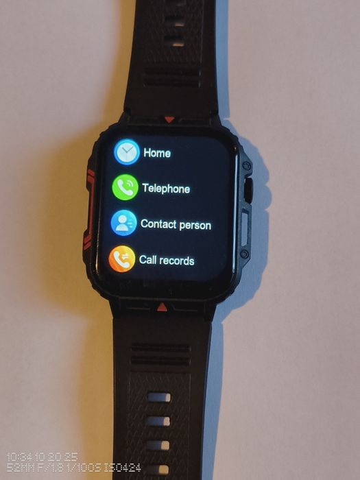 Realme C51 la cutie și smartwatch